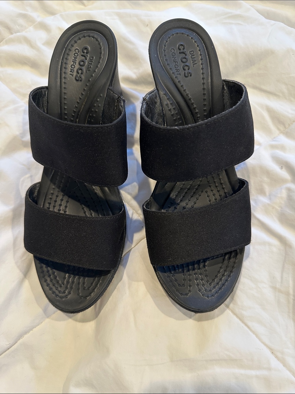 CROCS Women’s Black Dual-Band Slide Sandal